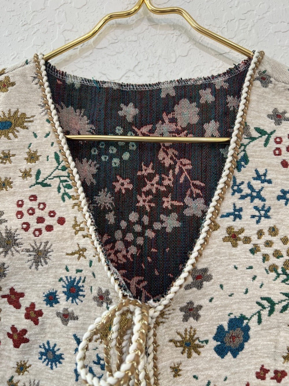 Shein Boho Cowgirl Tapestry Floral Tie Front Vest Cream Gold Braided Trim - Picture 5 of 10